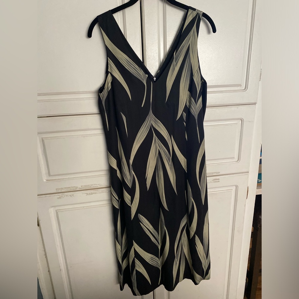 Tommy Bahama Black and White Sheath Midi Dress